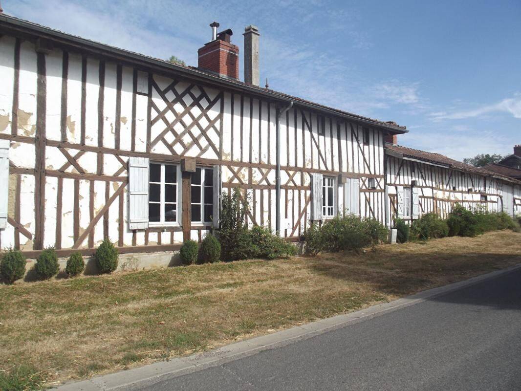 Maison 5 pièces 105 m² · à Outines · 105 m² · 91 000 €