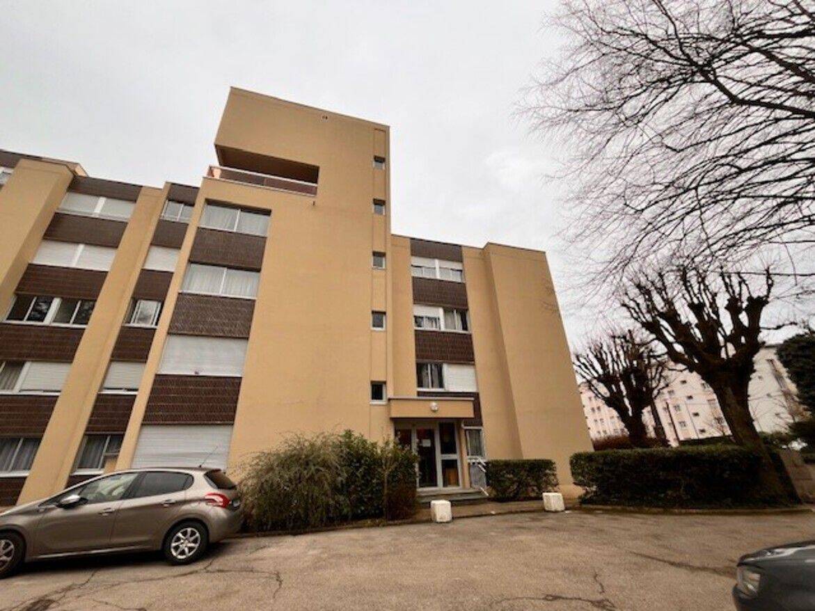 Appartement 2 pièces 54 m² · à Besançon · 54 m² · 713 €
