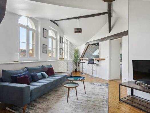 Appartement à louer 850 € 3 pièces 2 chambres 49,8 m² Étage 3/3 Quartier du Centre Le Mans 72000