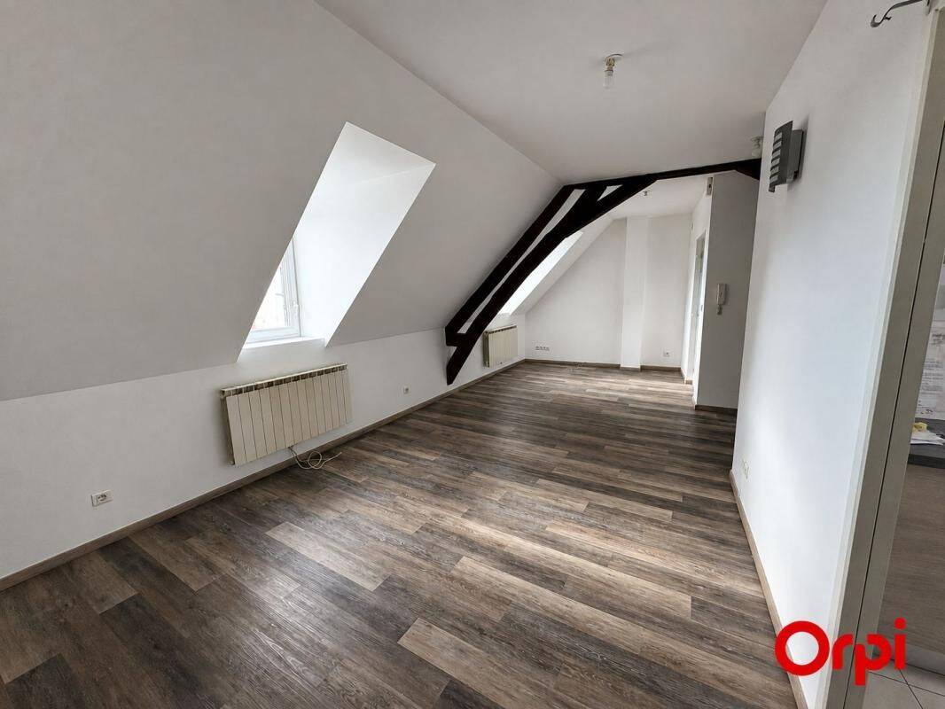 Appartement 3 pièces 57 m² · à Saint-Amand-Montrond · 57 m² · 79 000 €