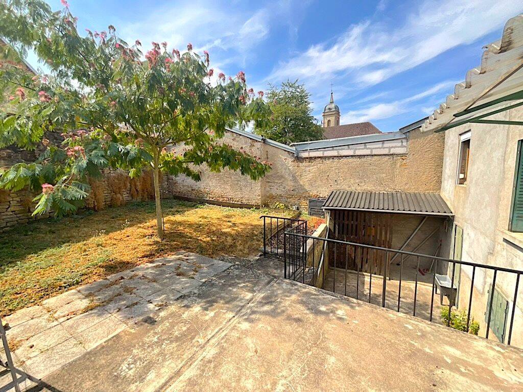 Maison 5 pièces 142 m² · à Jussey · 142 m² · 97 000 €
