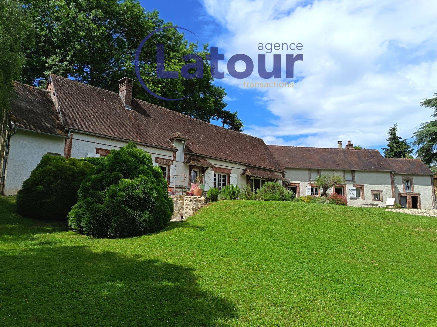 Maison 5 pièces 174 m² · à Muzy · 174 m² · 650 000 €
