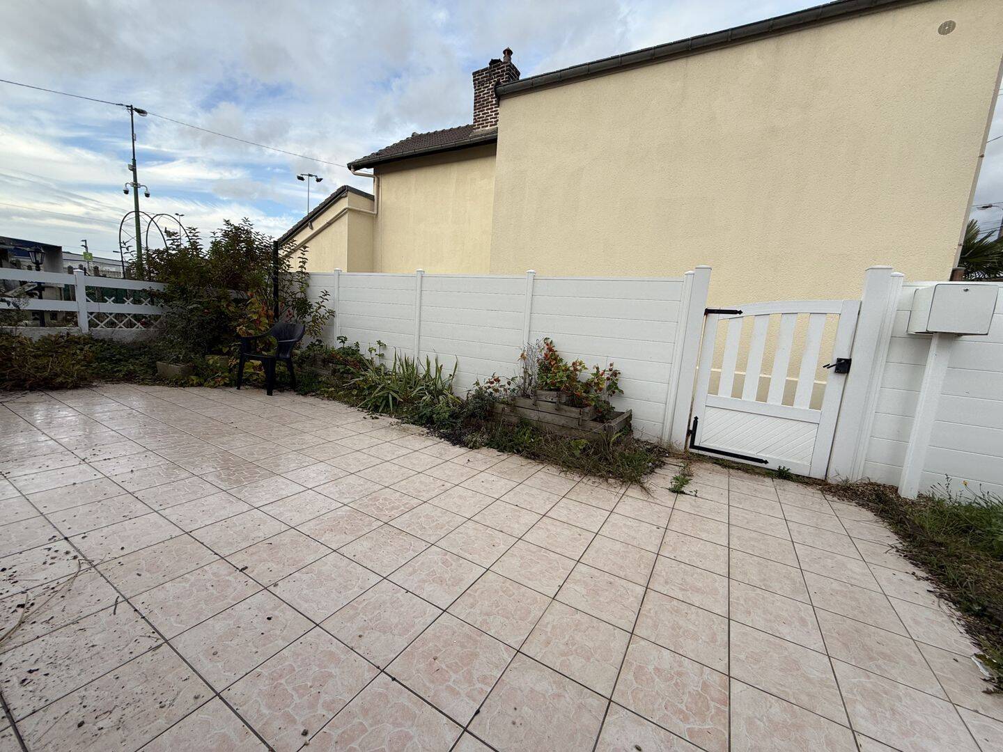 Maison 4 pièces 117 m² · à Thiverny · 117 m² · 184 000 €