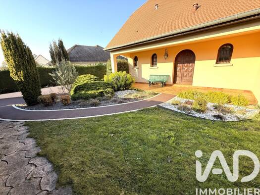 Maison à vendre 530 000 € 6 pièces 4 chambres 166 m² 797 m² de terrain Gueux 51390