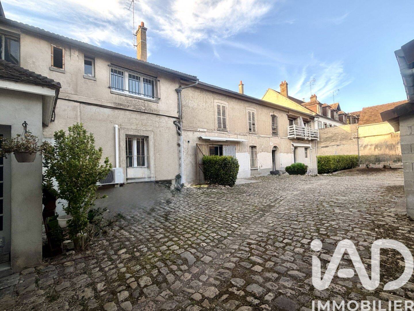 Appartement 4 pièces 102 m² · à Sens · 102 m² · 135 000 €