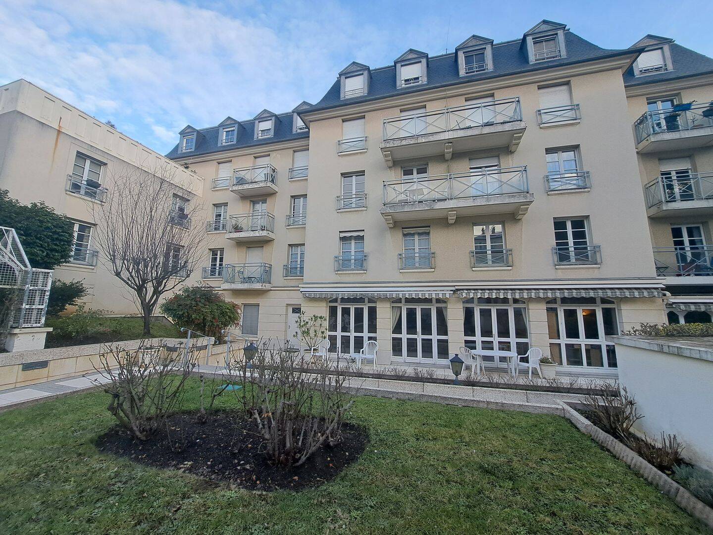 Appartement 2 pièces 41 m² · à Saint-Germain-en-Laye · 40,6 m² · 325 500 €