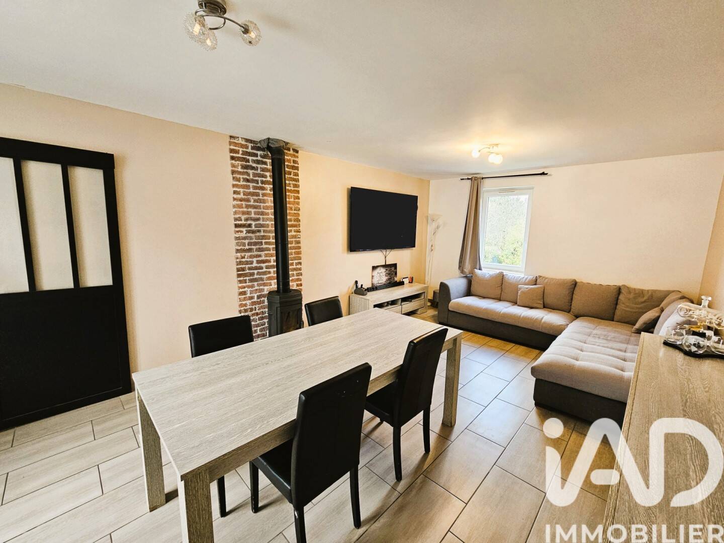 Maison 5 pièces 130 m² · à Montreuil-aux-Lions · 130 m² · 190 000 €