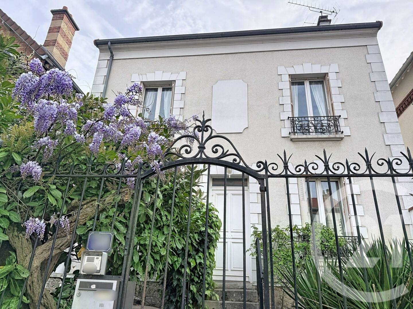Maison 7 pièces 172 m² · à Nanterre · 172 m² · 950 000 €