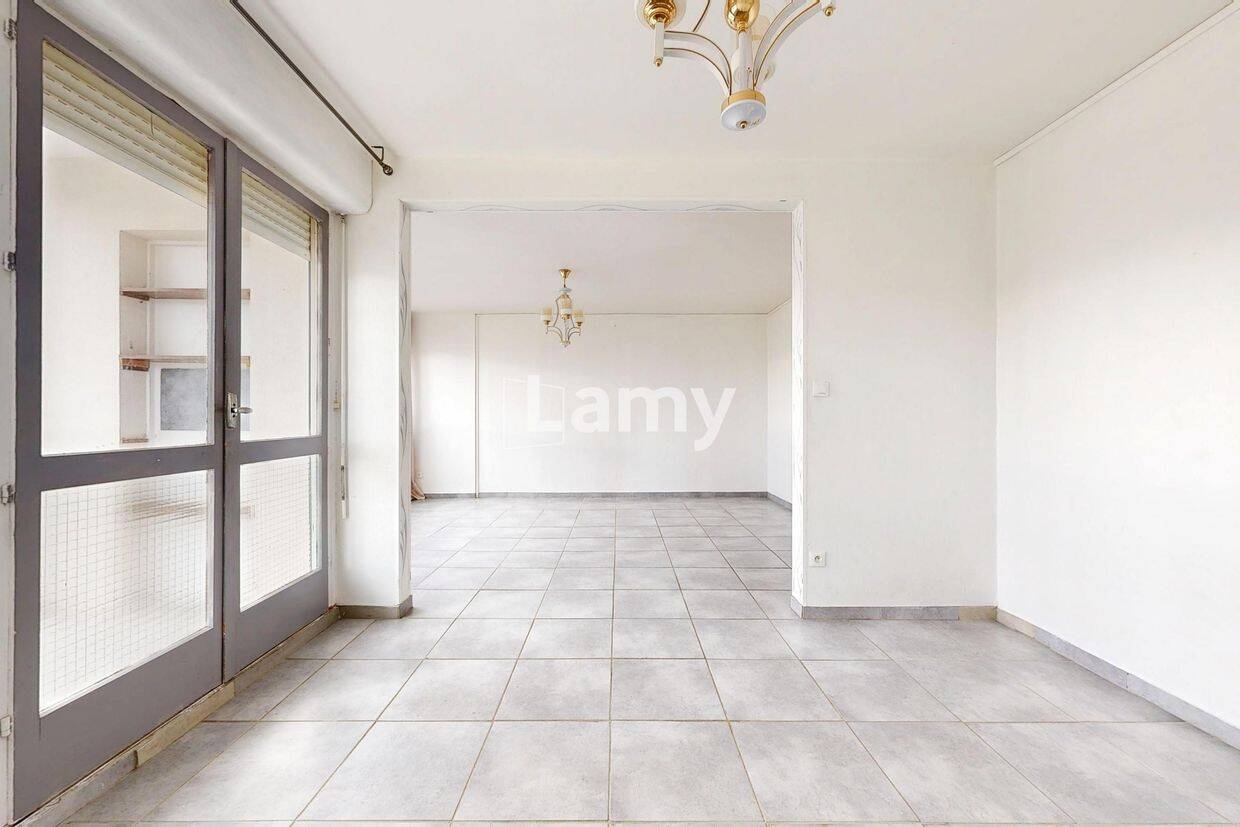 Appartement 5 pièces 93 m² · à Vesoul · 93 m² · 98 000 €