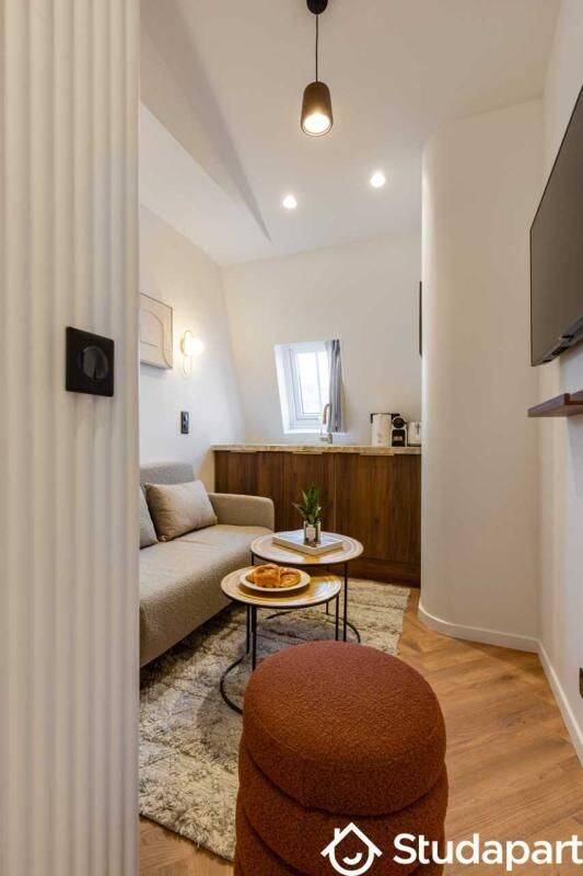 Appartement 1 pièce 11 m² · à Paris 17ème Arrondissement · 11 m² · 1 350 €