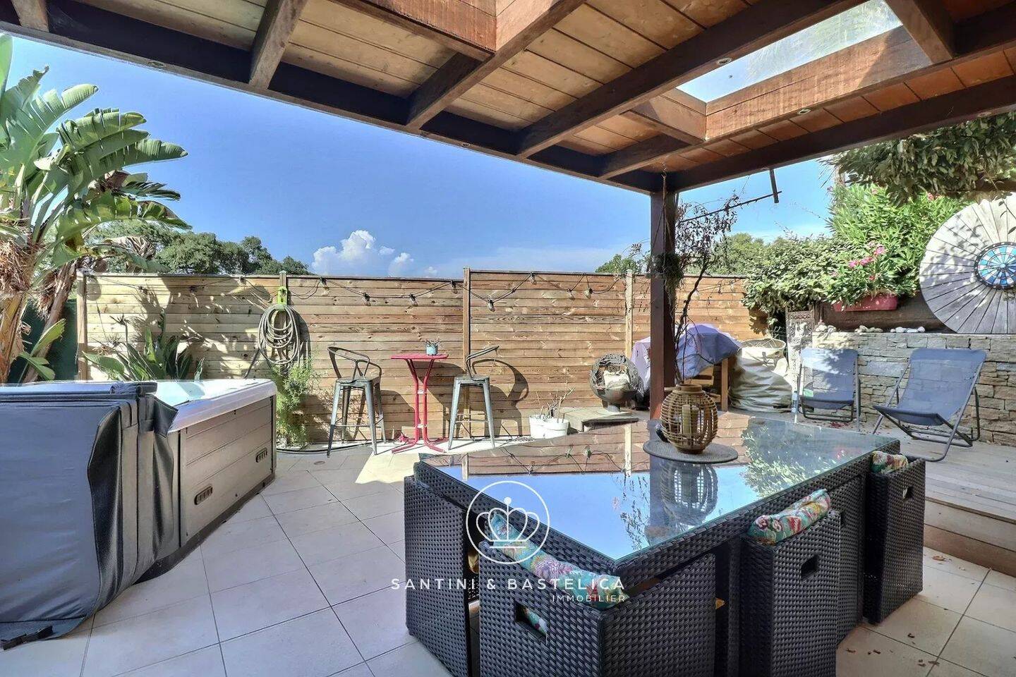 Appartement 2 pièces 42 m² · à Albitreccia · 41,8 m² · 270 000 €