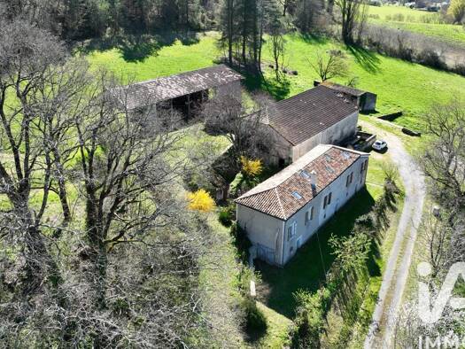 Maison à vendre 278 000 € 6 pièces 4 chambres 138 m² 61 627 m² de terrain Beauville 47470