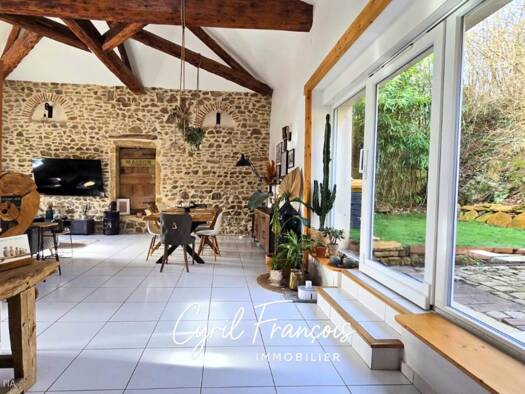 Maison à vendre 399 000 € 6 pièces 5 chambres 146 m² 100 m² de terrain Légny 69620