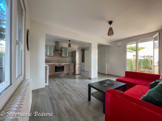 Appartement à vendre 250 000 € 2 pièces 1 chambre 43 m² RDC/1 Le Parc du Chateau Eaubonne 95600