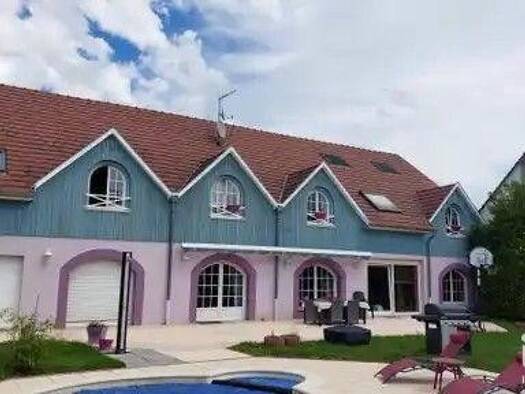 Maison à vendre 638 600 € 9 pièces 8 chambres 360 m² 2 500 m² de terrain Mommenheim 67670