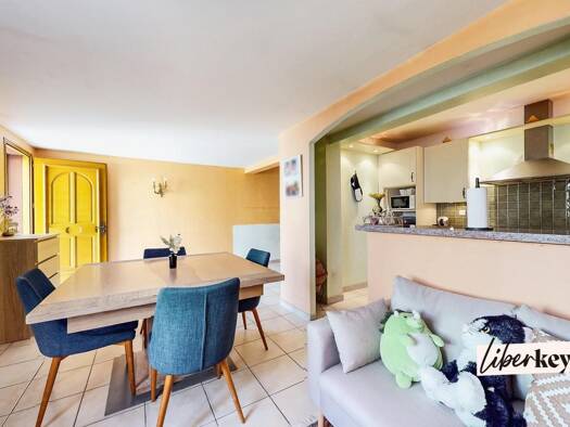 Appartement à vendre 179 500 € 3 pièces 2 chambres 92,8 m² RDC/2 Fargues-Pigeonnier Le Pontet 84130