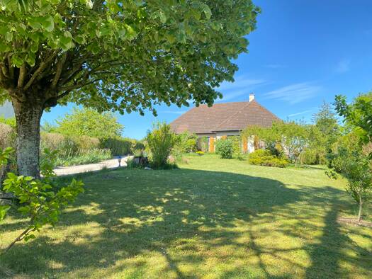 Maison à vendre 230 000 € 6 pièces 4 chambres 130 m² 1 594 m² de terrain Dampierre-et-Flée 21310