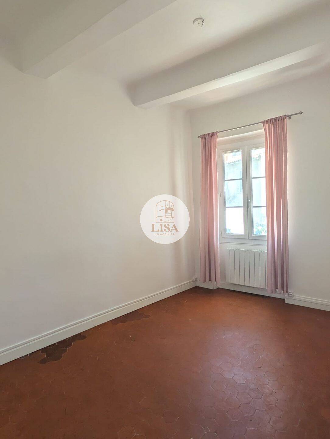 Appartement 3 pièces 55 m² · à Marseille 1er Arrondissement · 55 m² · 1 050 €/mois