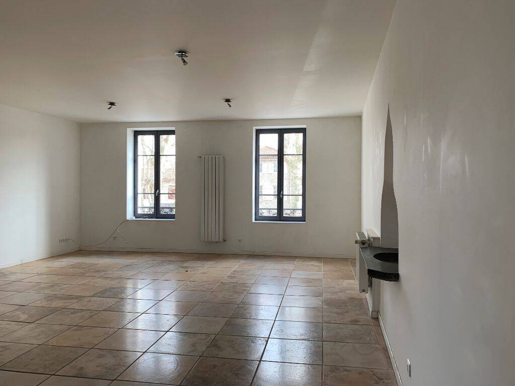 Appartement 4 pièces 109 m² · à Montbrison · 108,8 m² · 750 €/mois