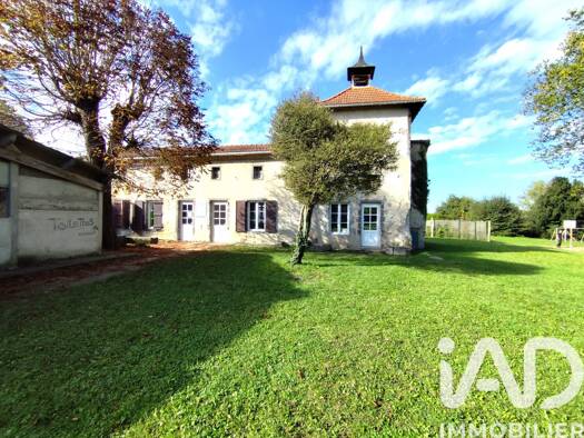 Maison de plain-pied à vendre 109 000 € 3 pièces 2 chambres 145 m² 1 009 m² de terrain Thuret 63260