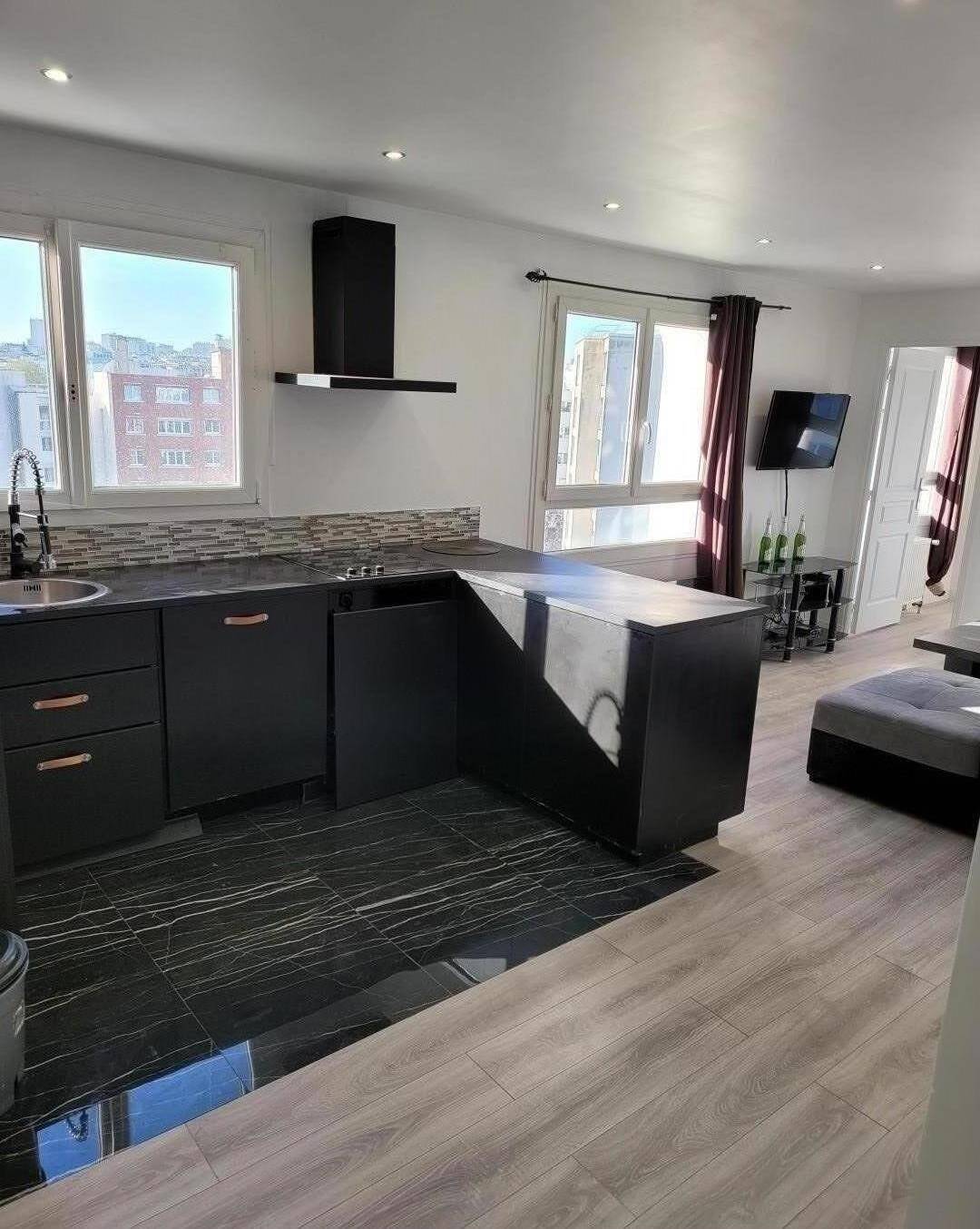 Colocation à louer - Première occupation 2995 € 2 995 € /mois charges comprises Investissez dans l’immobilier 5 pièces • 4 chambres • 90 m² • 8ème étage Saint Blaise, Paris 20ème arrondissement (75020) 3 T3b 26 57 64 3 de plus Calculer un temps de trajet Pour aller au travail, à l’école, ... - photo 1