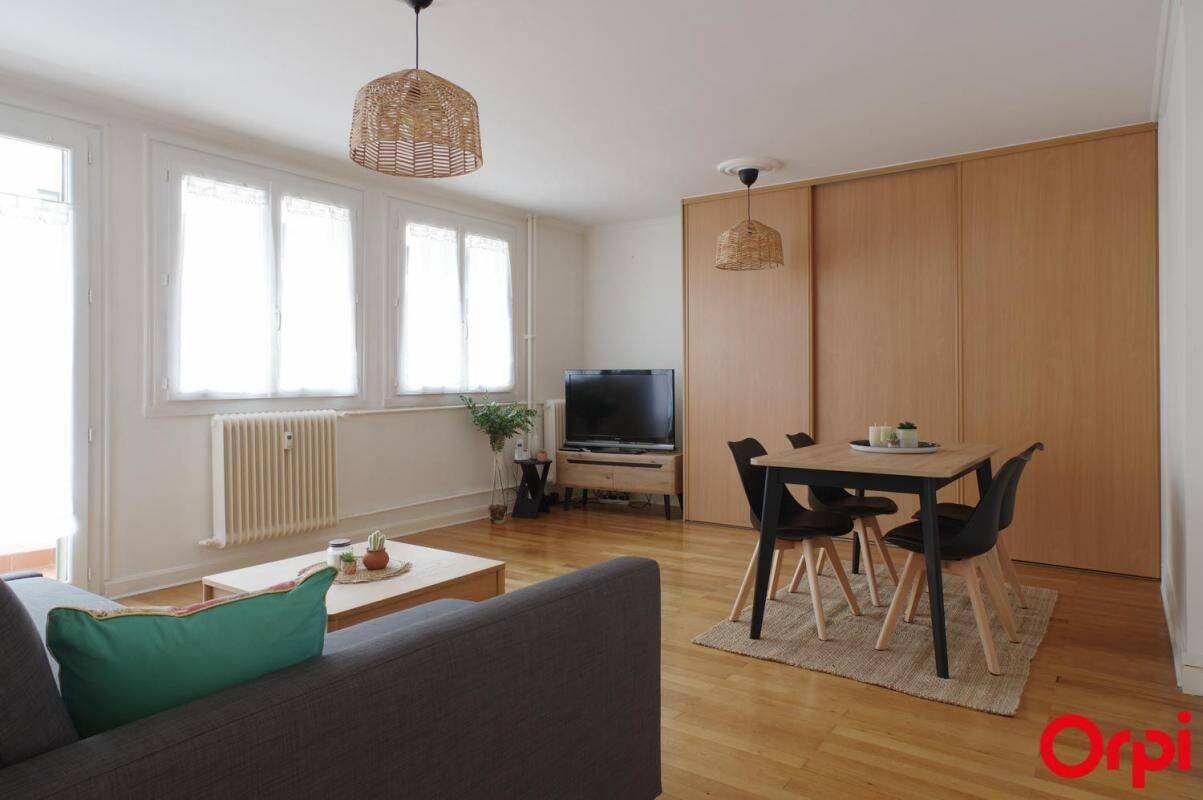 Appartement 2 pièces 58 m² · à Lyon 6ème Arrondissement · 58 m² · 1 100 €/mois