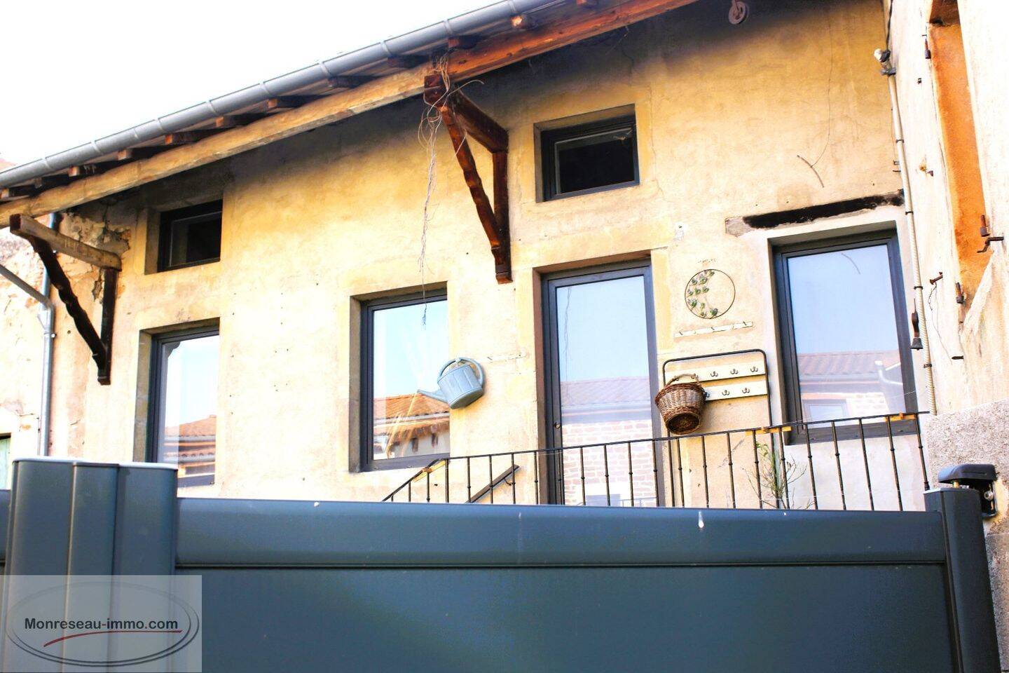 Maison 5 pièces 144 m² · à Hurigny · 144 m² · 335 000 €