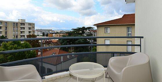 Appartement 3 pièces 69 m² · à Lyon 8ème Arrondissement · 69 m² · 1 450 €