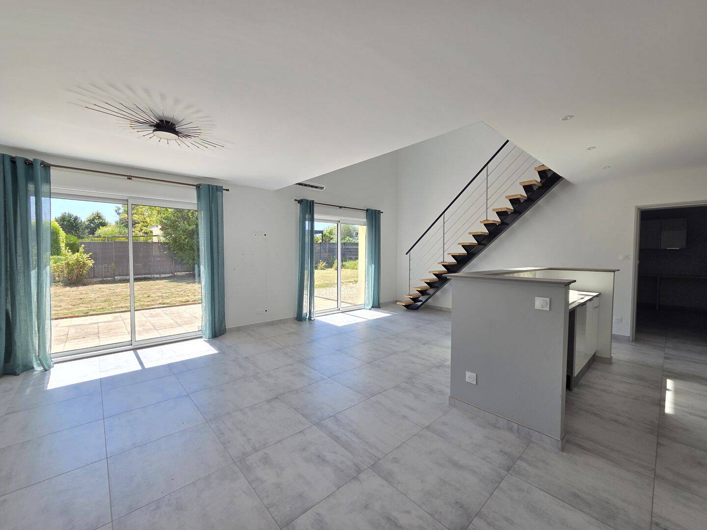 Maison 5 pièces 133 m² · à Saint-Pouange · 133,3 m² · 1 300 €/mois