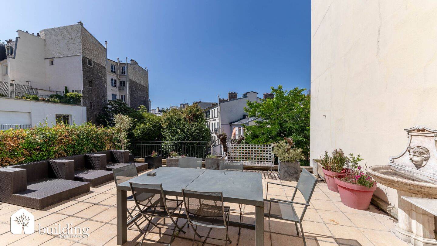 Maison 22 pièces 490 m² · à Paris 17ème Arrondissement · 490 m² · 6 515 000 €
