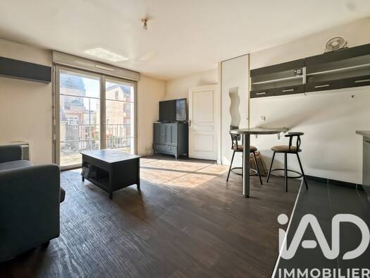 Appartement à vendre 119 500 € 1 pièce 27 m² Étage 1/1 Le Centre Montfermeil 93370