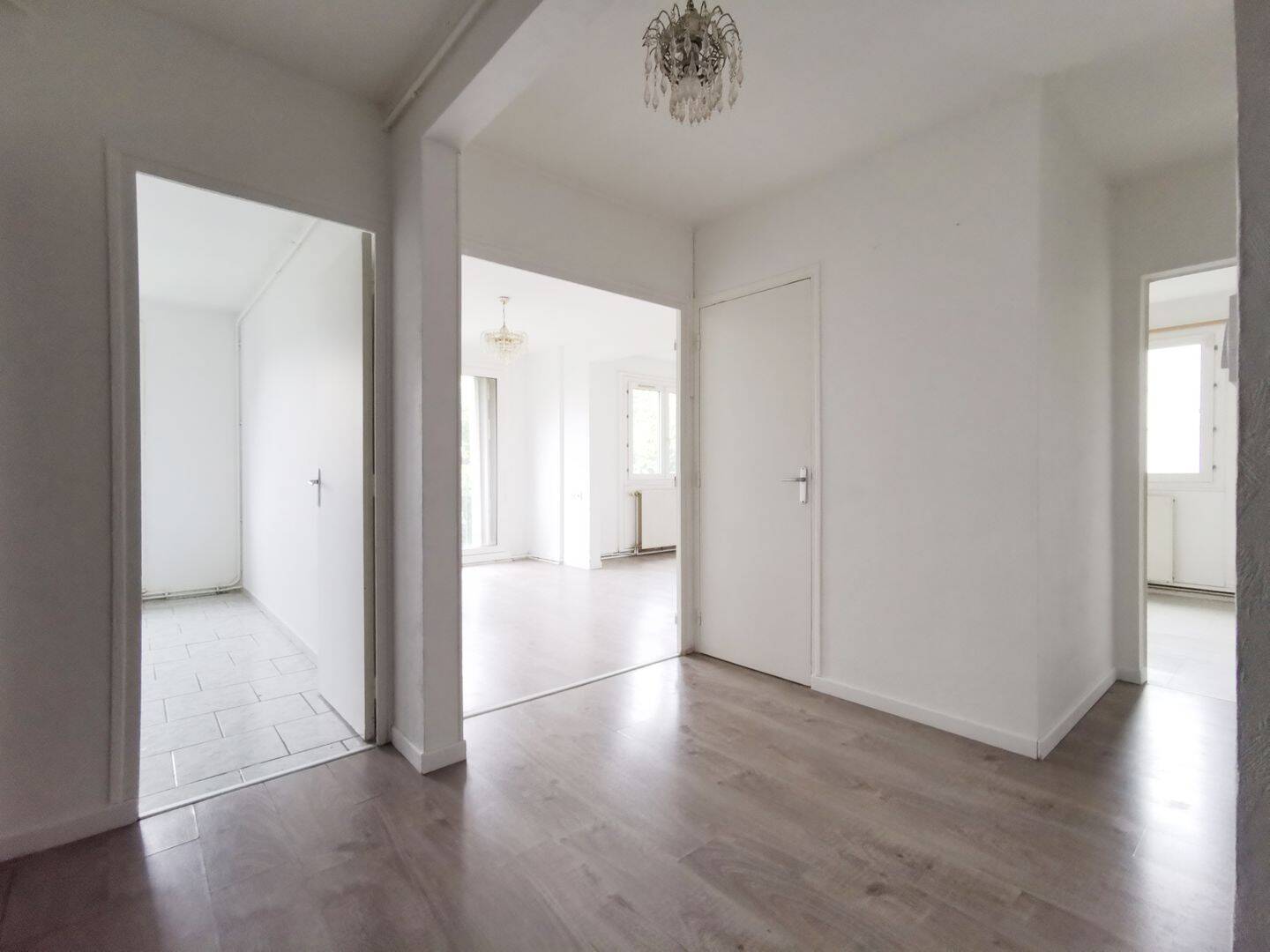 Appartement 3 pièces 72 m² · à La Chapelle-Saint-Luc · 72 m² · 62 000 €