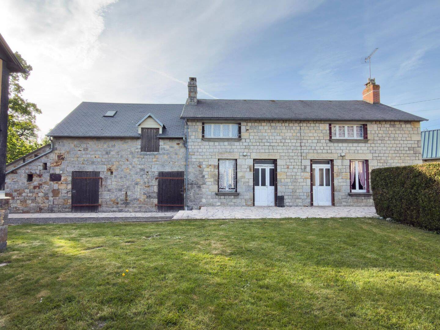 Maison 7 pièces 120 m² · à Saint-Georges-de-Rouelley · 120 m² · 141 000 €