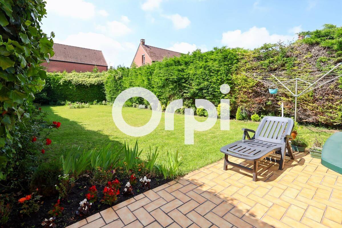 Maison 5 pièces 122 m² · à Téteghem-Coudekerque-Village · 121,6 m² · 288 750 €