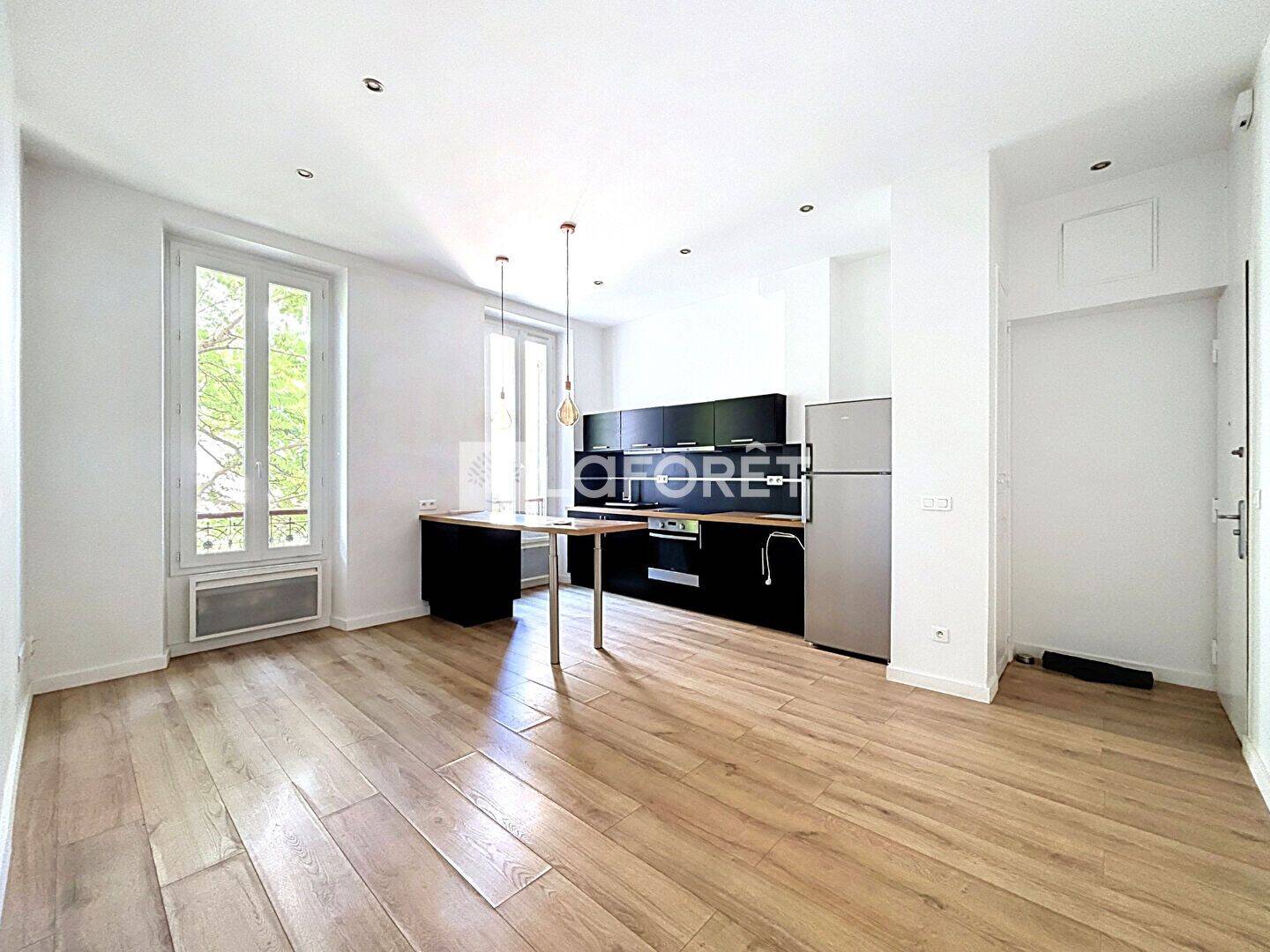 Appartement 2 pièces 45 m² · à Marseille 8ème Arrondissement · 45 m² · 230 000 €