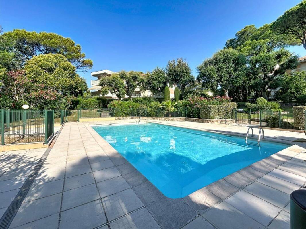 Appartement 2 pièces 43 m² · à Saint-Raphaël · 43 m² · 290 000 €