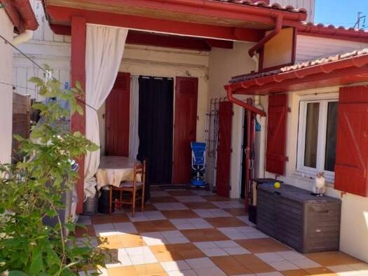 Duplex à vendre 250 000 € 3 pièces 75 chambres RDC/1 Bas Boucau Boucau 64340