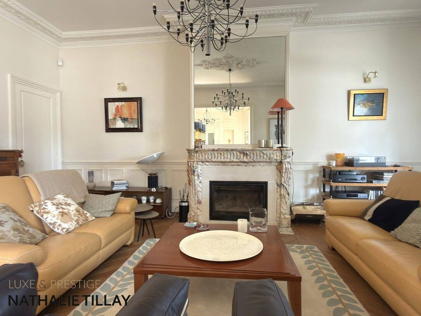 Maison 9 pièces 230 m² · à Orléans · 230 m² · 832 000 €