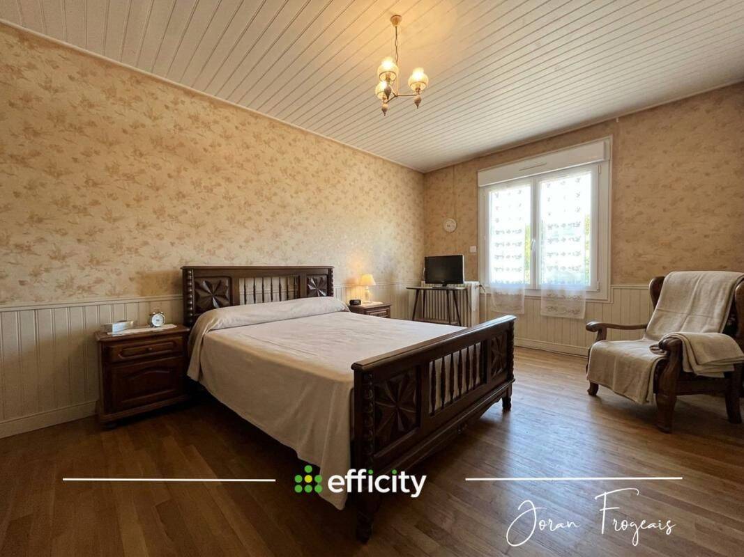 Maison 4 pièces 98 m² · à Parcé · 97,9 m² · 98 000 €