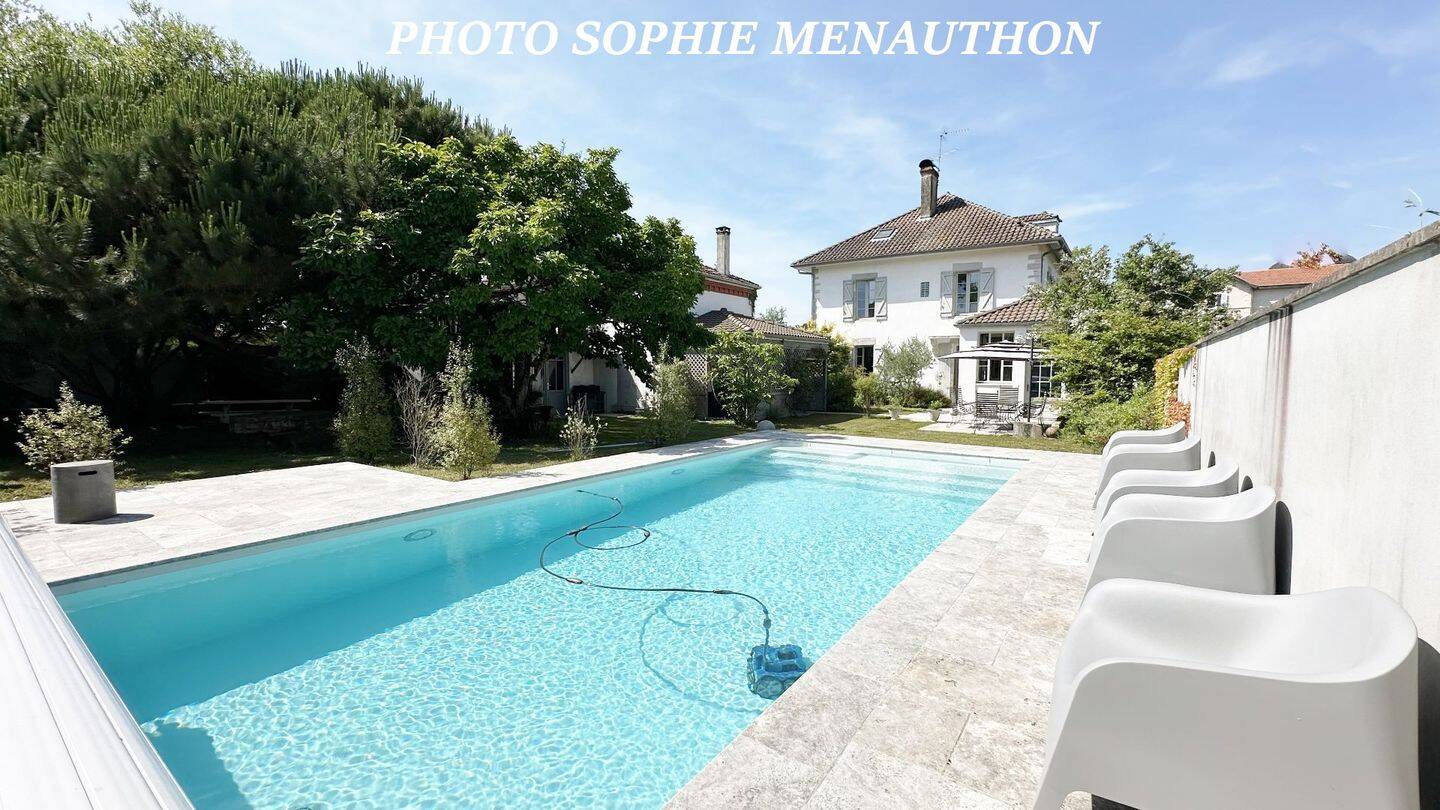 Maison 9 pièces 330 m² · à Magescq · 330 m² · 797 000 €