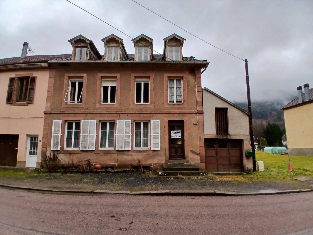 Maison 6 pièces 176 m² · à Moussey · 176,3 m² · 99 000 €