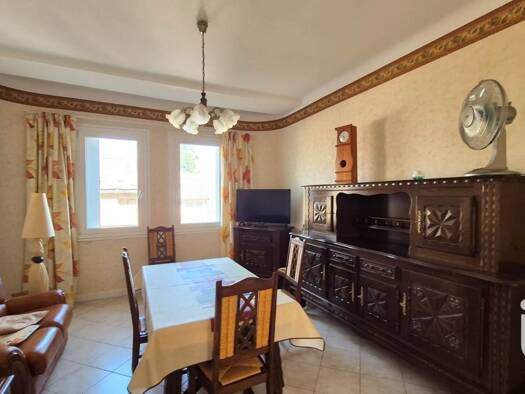 Appartement à vendre 149 000 € 3 pièces 2 chambres 64 m² Étage 4/5 Amphitheatre Rodez 12000