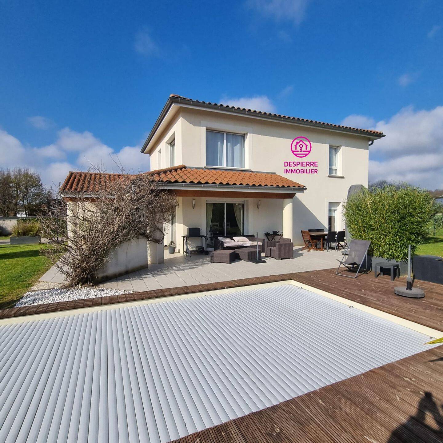 Maison 5 pièces 167 m² · à Ville-sous-Anjou · 167 m² · 335 000 €