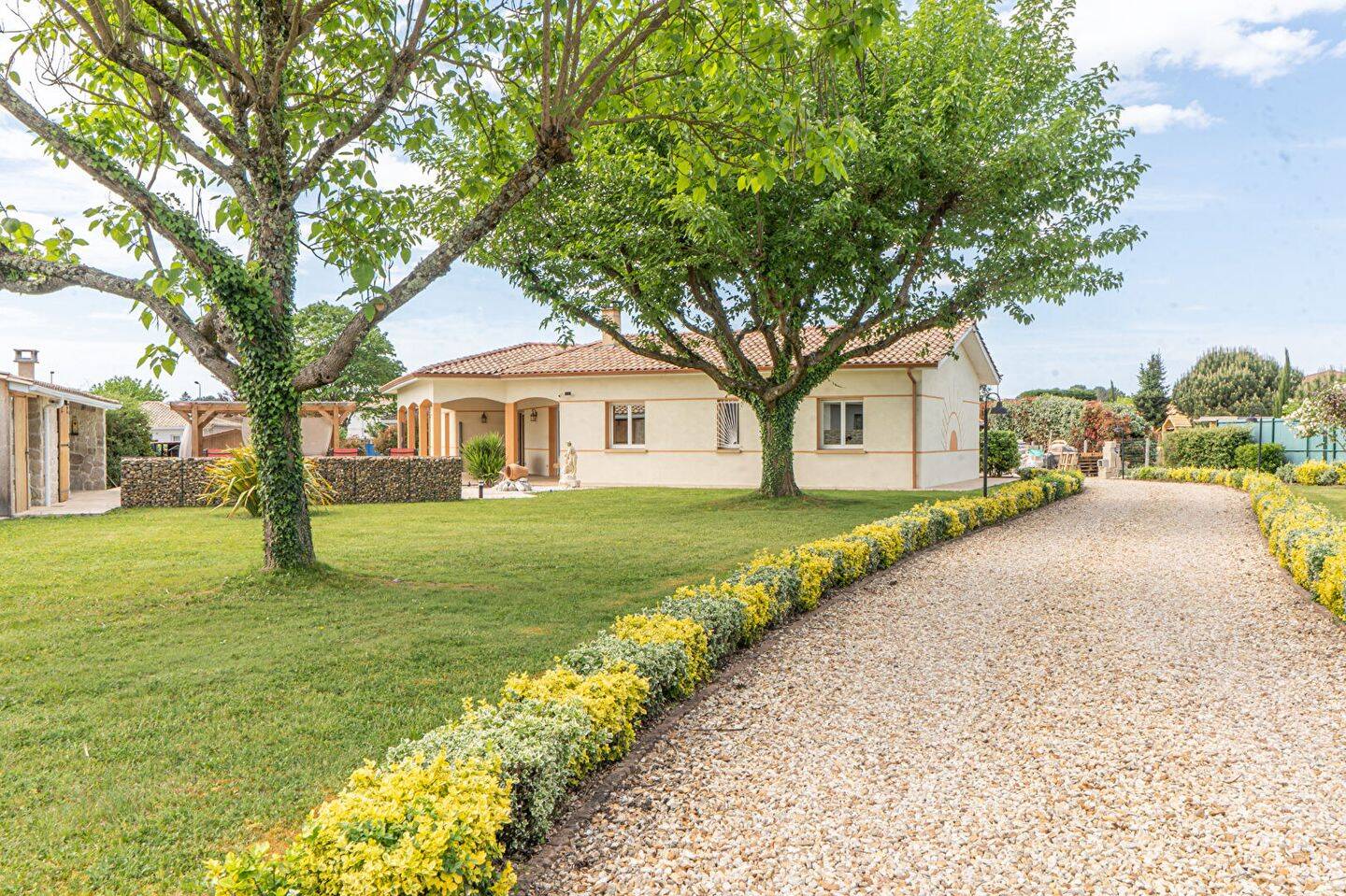 Maison 7 pièces 140 m² · à Saint-Médard-en-Jalles · 140,1 m² · 604 000 €