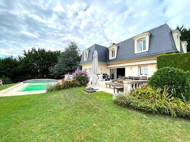 Maison 7 pièces 205 m² · à Touques · 205 m² · 990 000 €
