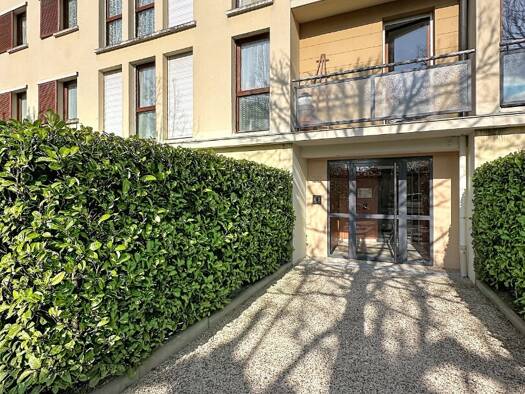 Appartement à vendre 269 000 € 3 pièces 2 chambres 72 m² RDC Saint Lazare Vernon 27200