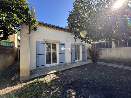 Maison de plain-pied à vendre 333 000 € 4 pièces 3 chambres 80 m² 213 m² de terrain Saint Chamas Nord Saint-Chamas 13250