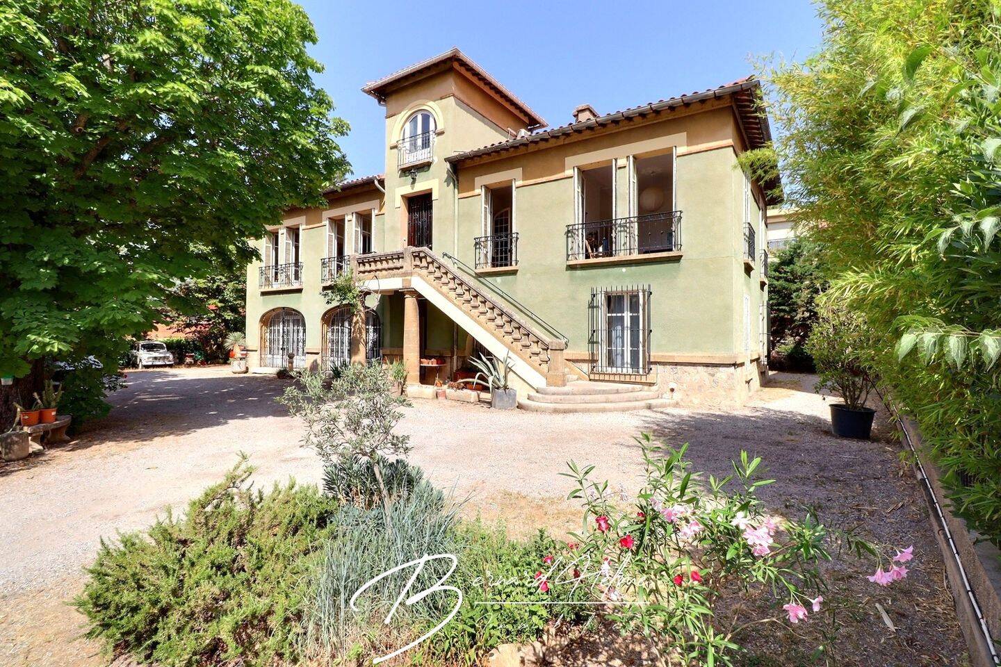 Maison 17 pièces 360 m² · à Aix-en-Provence · 360,3 m² · 2 850 000 €