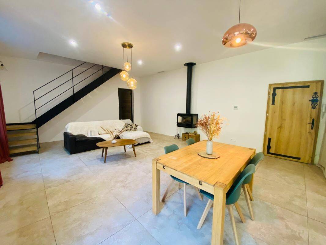 Appartement 5 pièces 160 m² · à Gabian · 160 m² · 1 110 €/mois