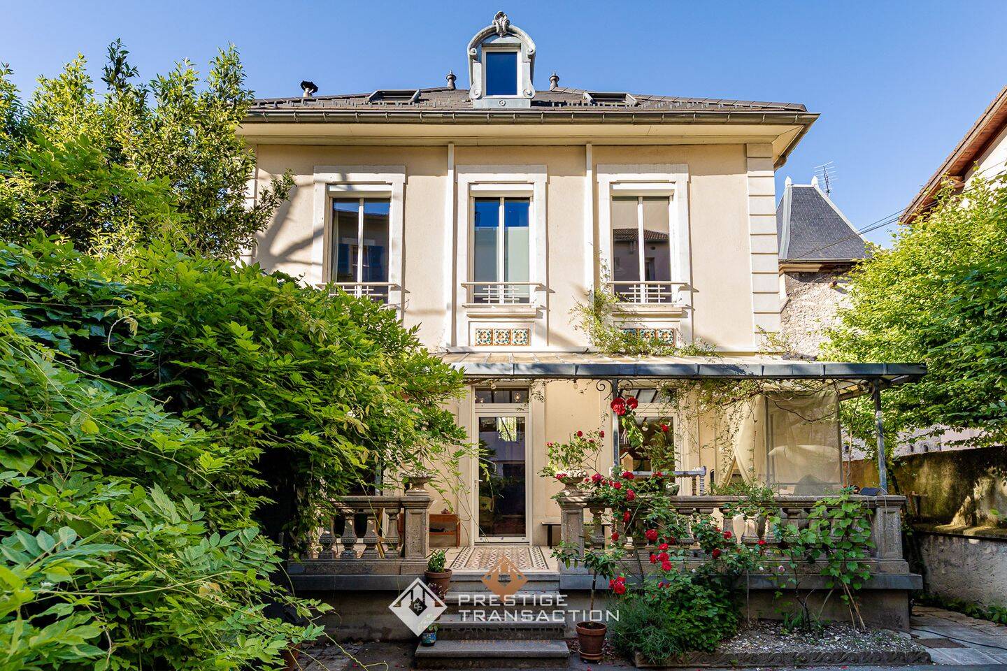 Maison 5 pièces 160 m² · à Grenoble · 160 m² · 970 000 €